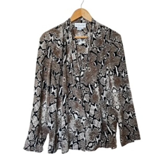 NWT Bloomingdales Silk Blouse - Picture 1 of 4